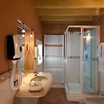 Domus Nova Palace - Italian Homing Pensionat Verona