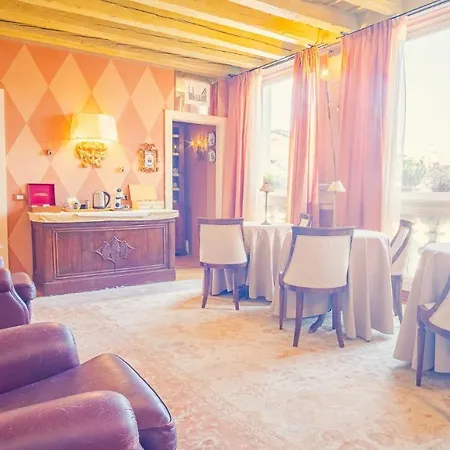 Guest house Domus Nova Palace - Italian Homing
