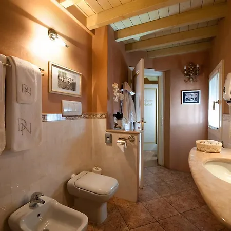 Guest house Domus Nova Palace - Italian Homing 2*