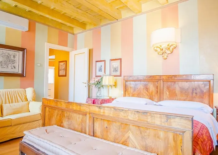 Domus Nova Palace - Italian Homing Pensjonat 4*