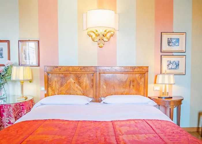 Domus Nova Palace - Italian Homing Penzion 4*