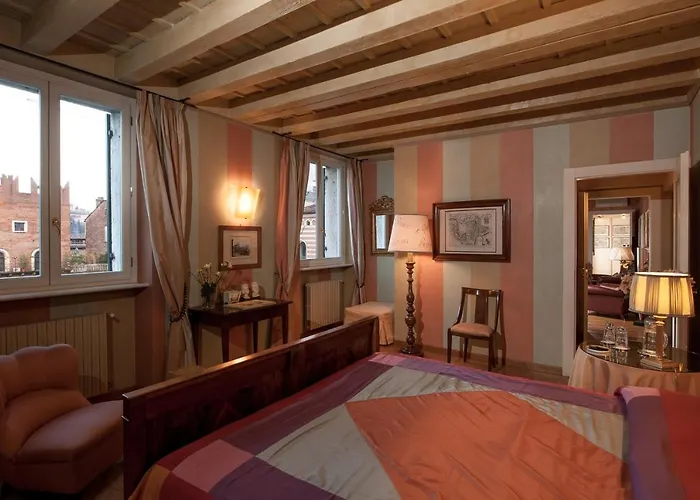 Domus Nova Palace - Italian Homing 4*