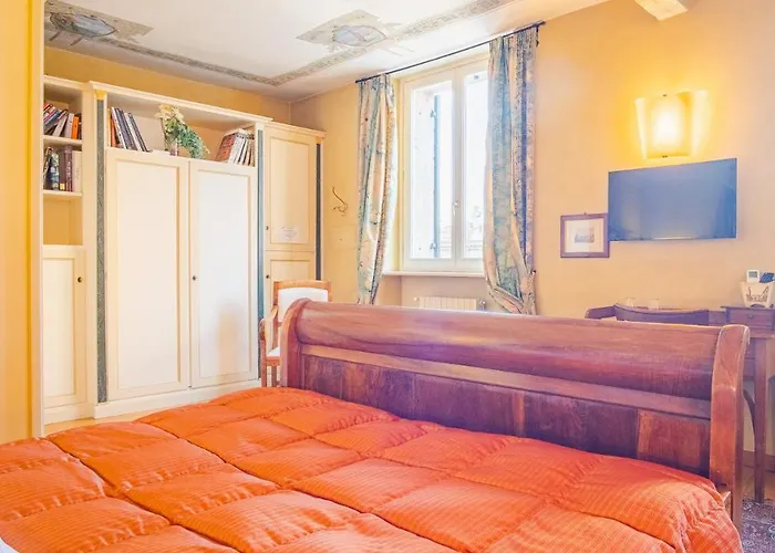 Pensjonat Domus Nova Palace - Italian Homing 4*