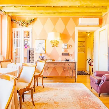 Vendégház Domus Nova Palace - Italian Homing