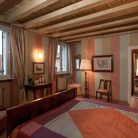 Domus Nova Palace - Italian Homing 4*