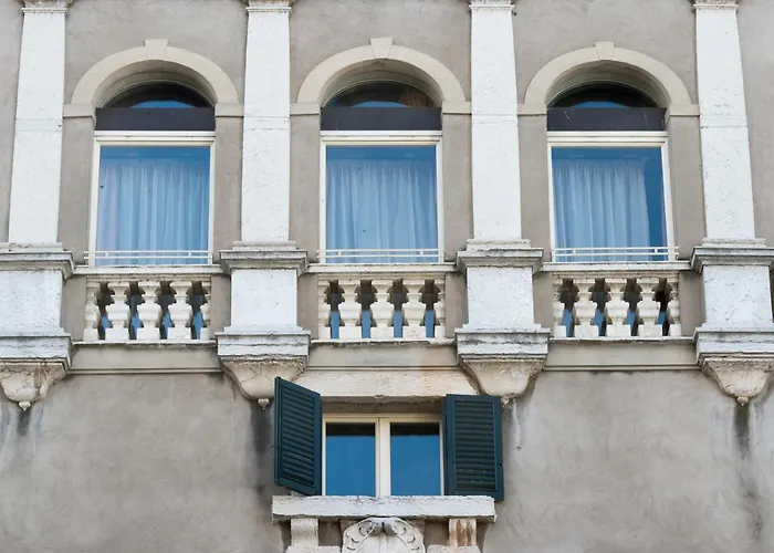 Domus Nova Palace - Italian Homing