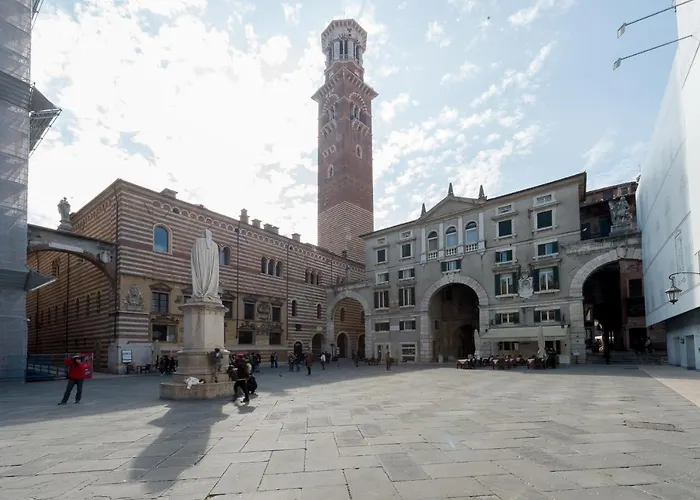 Domus Nova Palace - Italian Homing Gasthof