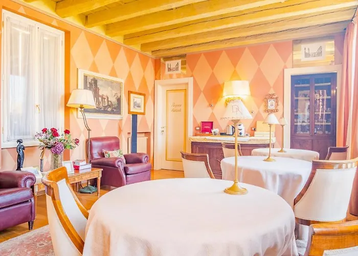 Domus Nova Palace - Italian Homing Gasthof 4*