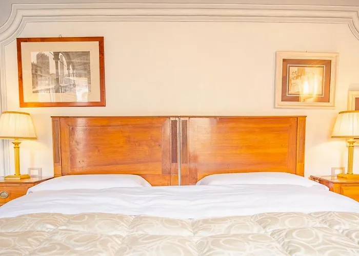 Domus Nova Palace - Italian Homing Gasthof Verona