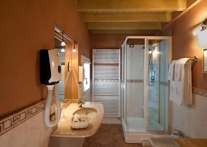 Domus Nova Palace - Italian Homing Gasthof Verona