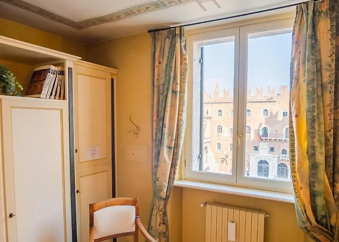 Domus Nova Palace - Italian Homing 4*