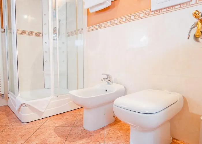 Domus Nova Palace - Italian Homing Gasthof Verona