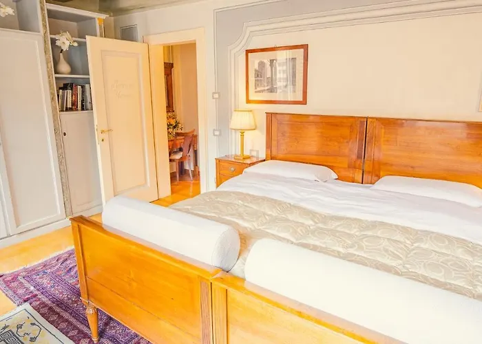 Domus Nova Palace - Italian Homing Gasthof Verona